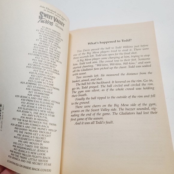 Vintage 1994 Sweet Valley Twins and Friends Todd Runs Away Francine Pascal - Picture 6 of 7